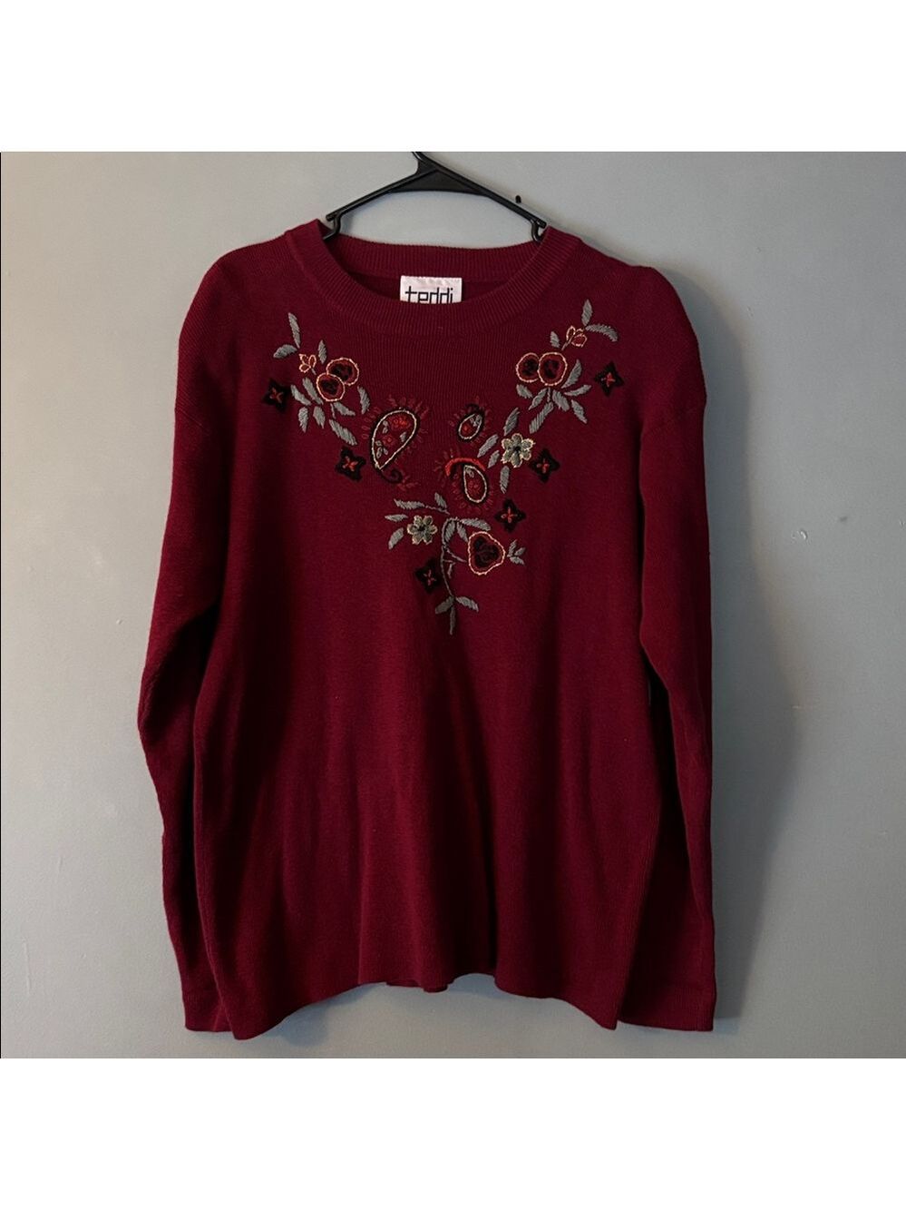 Vintage Teddi Deep Red Embroidered Knit Sweater Women’s Medium